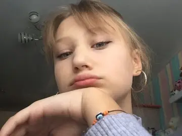 LakeeshaBrimmer  live sex cam