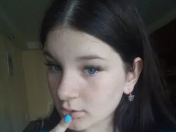 LoraleeAlfieri  live sex cam