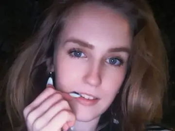 TiffaneyLafrance  live sex cam