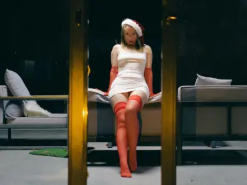 LeanaJoyce  live sex cam