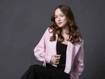 DarleenBenjamin  live sex cam