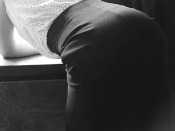 NadiaBlanc  live sex cam