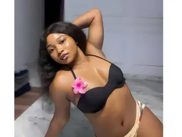 Tise  live sex cam