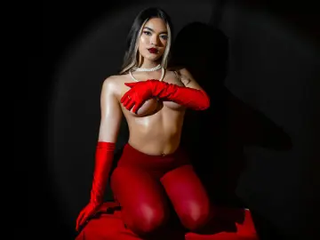 RosieThomas  live sex cam