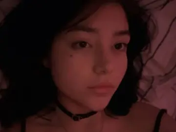 AlisaGlow  live sex cam