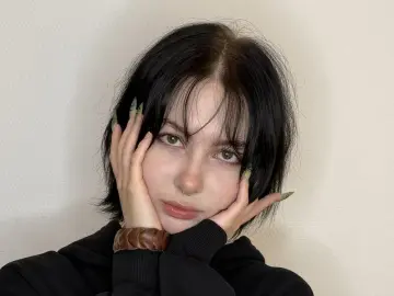 MillieStorms  live sex cam