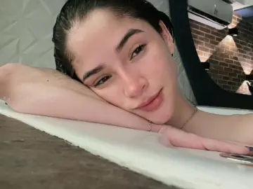 CamilaMalkovich  live sex cam