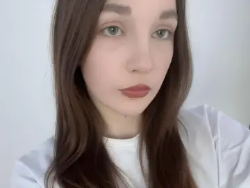 JulieShuliack  live sex cam