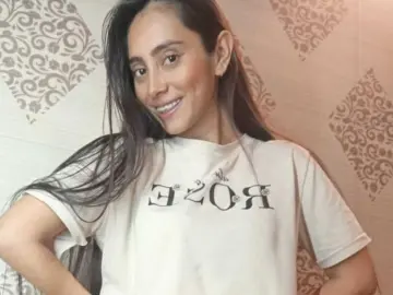 ScarletWindsor  live sex cam