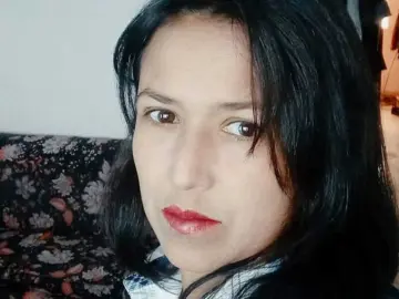 IvaniaClaus  live sex cam