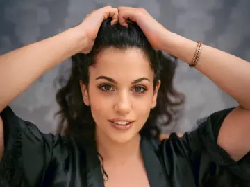 OrriHart  live sex cam