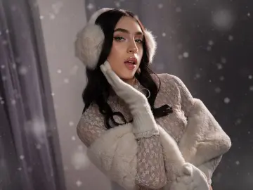 AliceBelov  live sex cam