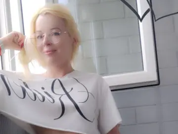 JoyDiaz  live sex cam