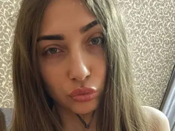 PortiaCasares  live sex cam