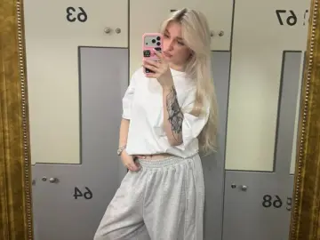 ScarlettAndreula  live sex cam