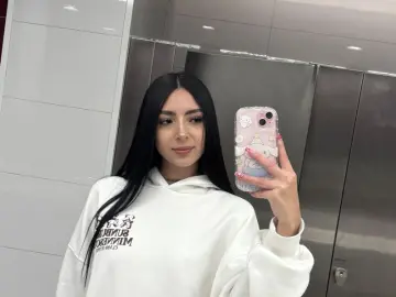 ArwenLight  live sex cam