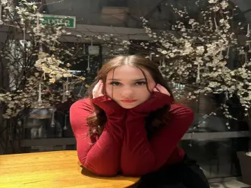 EarthaBlaise  live sex cam