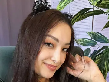 KayleenKlarenski  live sex cam