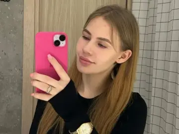 SandyMolacek  live sex cam