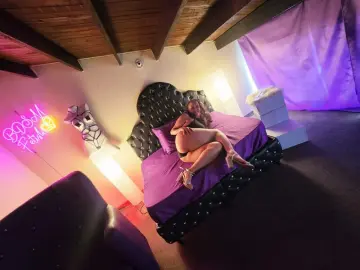 TamaraRousse  live sex cam