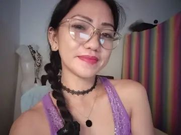 TinaJennah  live sex cam