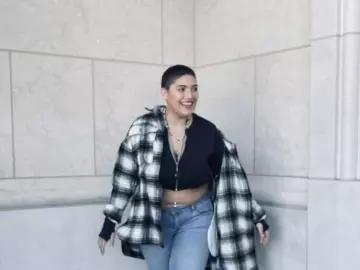 MercedesGreen  live sex cam