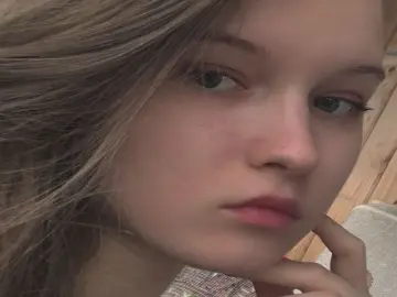 InocenciaFarrare  live sex cam