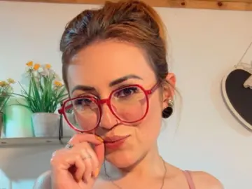 VictoriaFalon  live sex cam