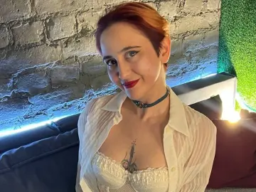 KellyPeppers  live sex cam