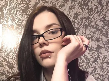 CleoHighes  live sex cam