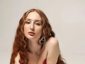 SofiaHannayu  live sex cam