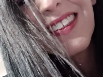 MonicaFerilli  live sex cam