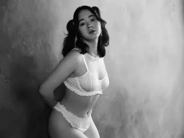 AislyFollin  live sex cam