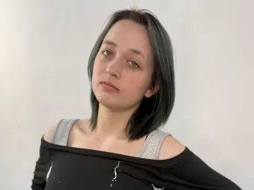 SoleneWinter  live sex cam
