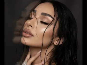 LaraMac  live sex cam