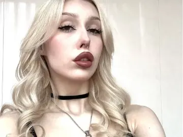 Annial  live sex cam