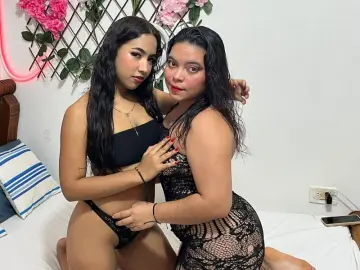KilieAndSaray  live sex cam