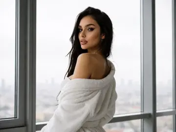RoxAnne  live sex cam