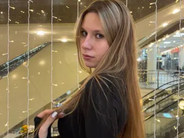 LydaCentorino  live sex cam