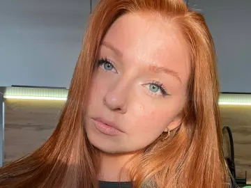 NicoleTatako  live sex cam