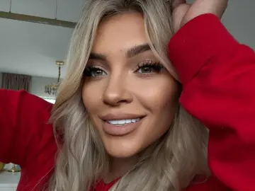 LorennaRyan  live sex cam