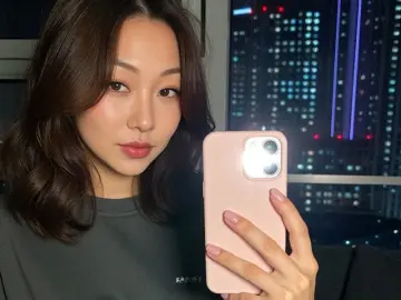 LeahReel  live sex cam