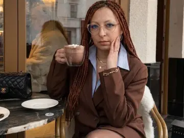 JadeMoreau  live sex cam