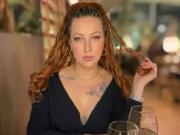 JadeMoreau  live sex cam