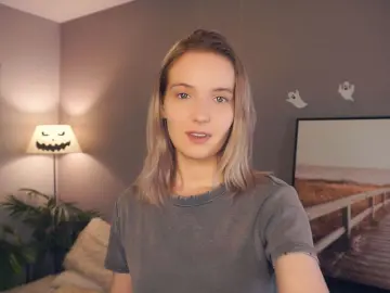RessieKaua  live sex cam