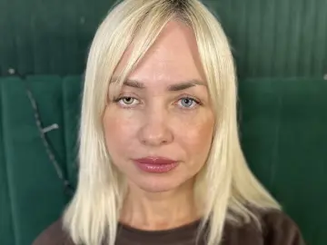 EvaRomer  live sex cam