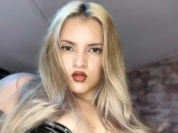 FiorellaNox  live sex cam