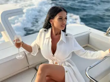 Raisa  live sex cam