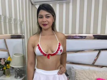 CarlyCluad  live sex cam