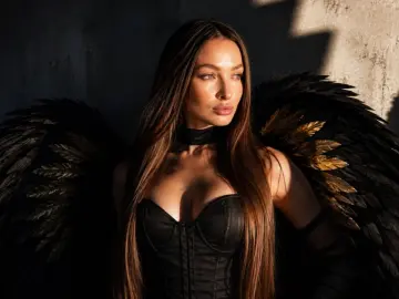 KatyMonro  live sex cam